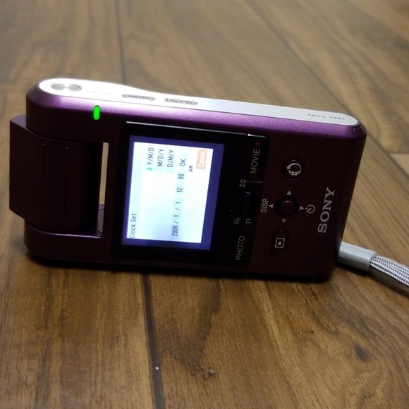 Sony Webbie HD MHS‑PM1 Camcorder - Picture 5 of 7